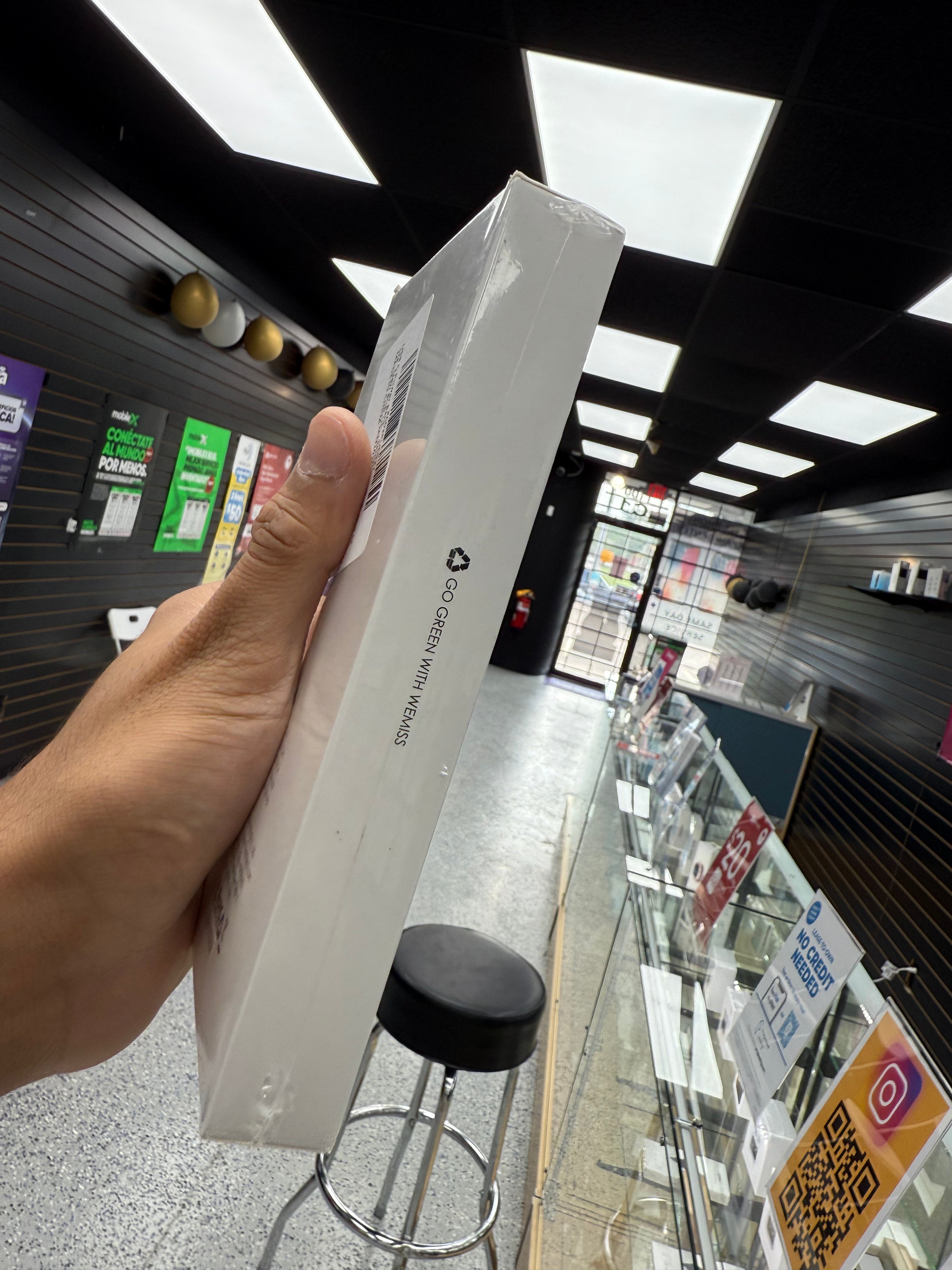 Portable Powerbanks – Multiple mAh Options – Fast Charging – Lightweight & Travel-Friendly